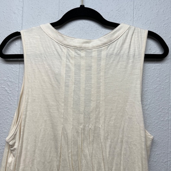 Chelsea & Theodore Bubble Hem Henley Top Large Capsule Minimalist Timeless - Picture 5 of 10